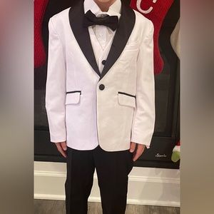 Boys size 8 tuxedo set